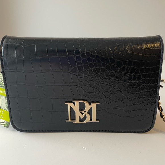 NWT BADGLEY MISCHKA Croco Crossbody with Logo Plate in Black - Picture 3 of 9